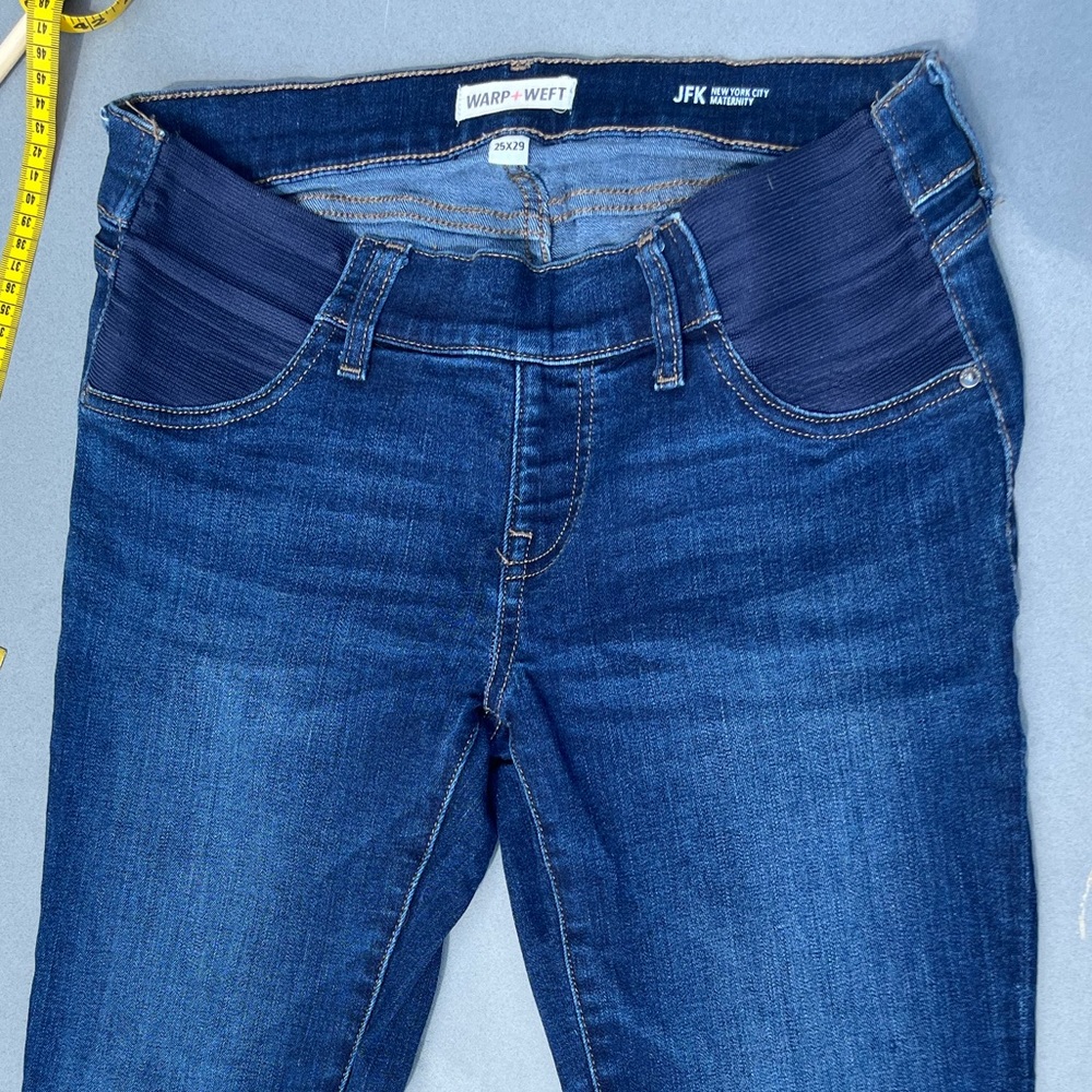 Warp + Weft maternity skinny jeans size 25